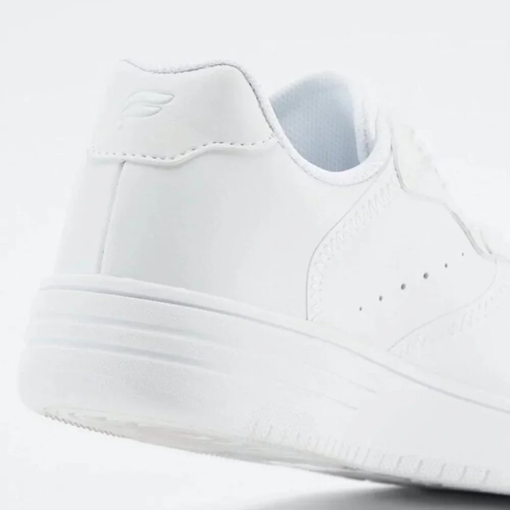 Fabletics White Wilshire Lifestyle Low Top Lace Up Sneaker size 10